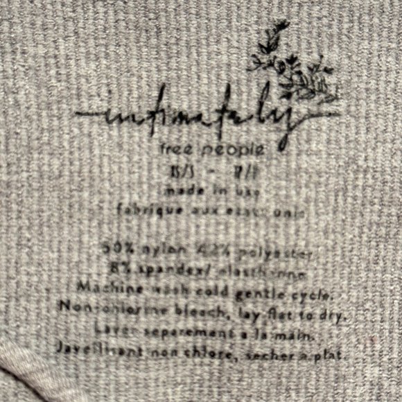 🎉😀CLEARANCE SALE!!!😀INTIMATELY FREE PEOPLE Gray Lace Up Seamless Layering Top - Picture 4 of 6